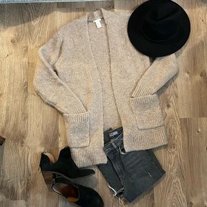 H&M Sweater Cardigan